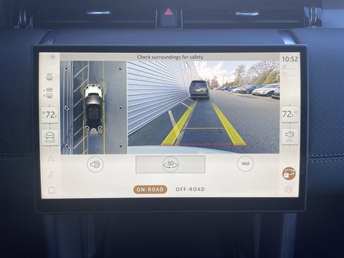 Certified 2024 Land Rover Discovery Sport Dynamic SE image 28