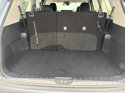 Used 2025 Toyota Grand Highlander FWD image 18