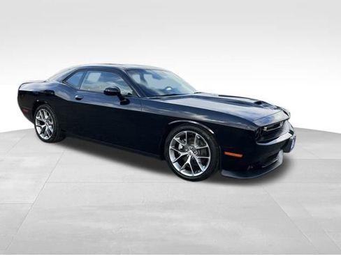 Used 2022 Dodge Challenger GT image 1