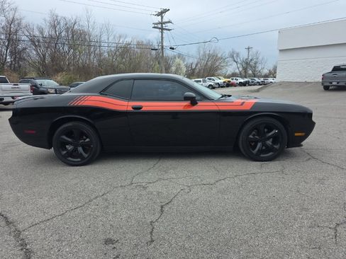 Used 2012 Dodge Challenger R/T Plus image 4