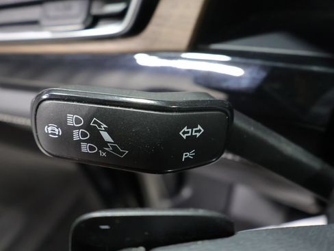 Used 2024 Volkswagen Atlas SE AWD/4WD image 37