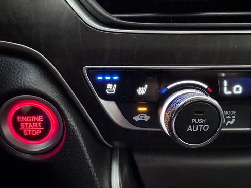 Used 2018 Honda Accord Touring image 23