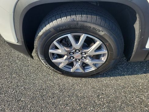 Used 2021 GMC Acadia SLT FWD image 5