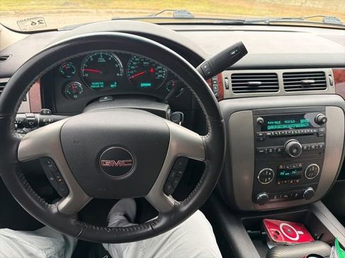 Used 2014 GMC Yukon SLT image 7