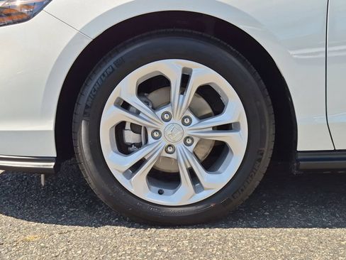 Used 2025 Honda Accord LX image 12