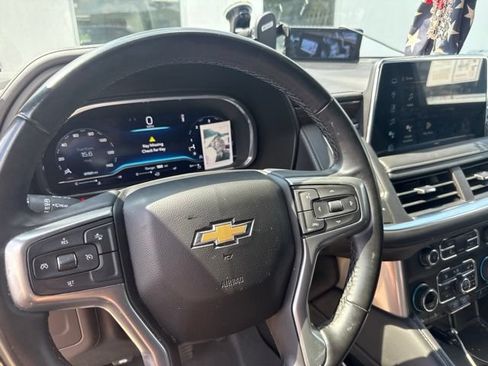 Used 2023 Chevrolet Suburban LT RWD image 37