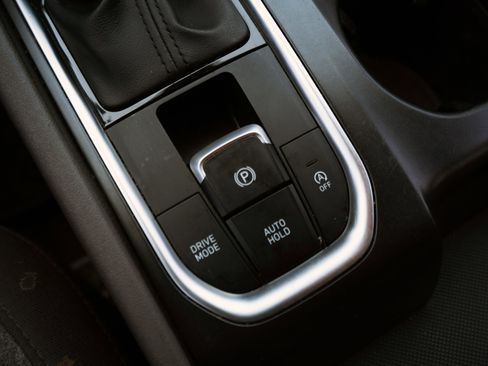 Used 2020 Hyundai Santa Fe SEL image 28