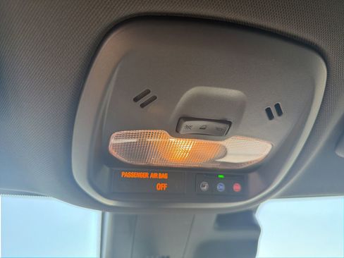 Used 2026 Chevrolet Trax RS w/ Driver Confidence Package FWD image 22