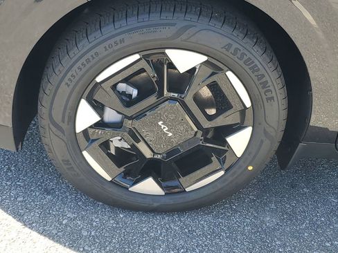 New 2026 Kia Carnival EX image 31