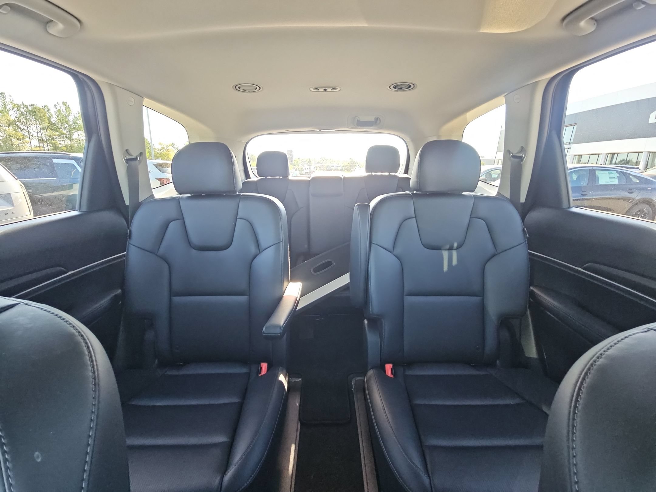 Used 2025 Kia Telluride S FWD image 13