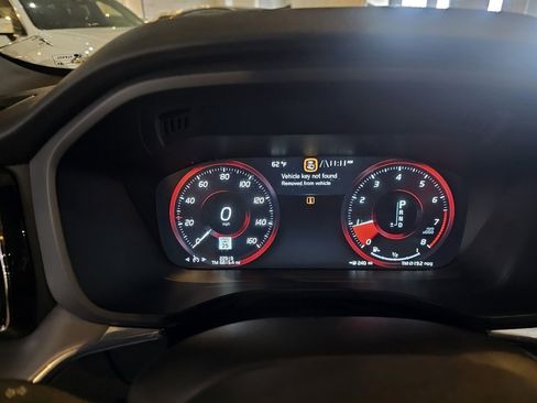 Used 2020 Volvo XC60 T6 Momentum w/ Premium Package image 20