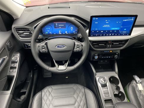 New 2024 Ford Escape PHEV w/ PHEV Premium Package image 13