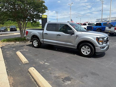 Used 2023 Ford F150 XLT RWD image 3