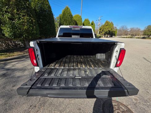 Used 2019 GMC Sierra 1500 SLT w/ SLT Premium Plus Package image 7