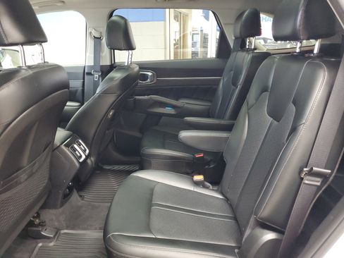 Used 2021 Kia Sorento SX AWD/4WD image 12