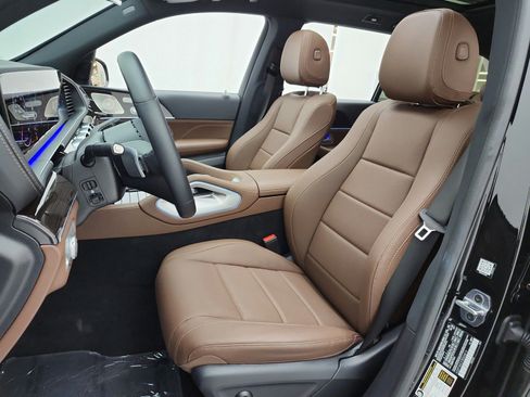 Certified 2026 Mercedes-Benz GLS 450 4MATIC image 13