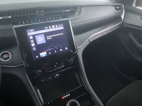 Used 2023 Jeep Grand Cherokee Altitude image 25