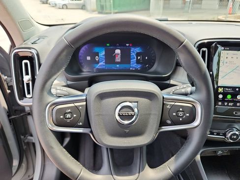 Used 2024 Volvo XC40 B5 Plus w/ Climate Package AWD/4WD image 15