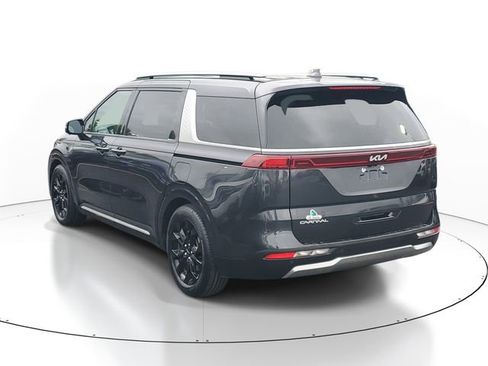 Used 2024 Kia Carnival SX Prestige FWD image 3
