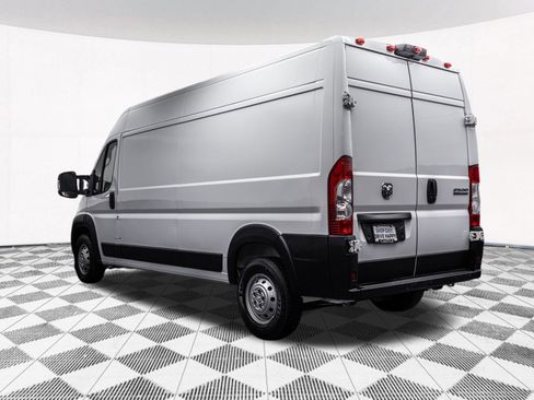 Used 2023 RAM ProMaster 2500 FWD image 9