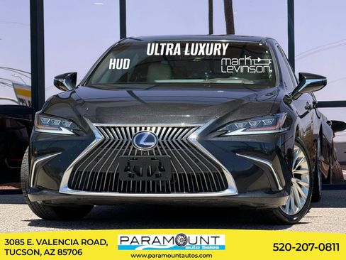 Used 2021 Lexus ES 300h Ultra Luxury w/ Accessory Package 2 FWD image 1