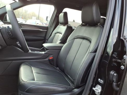 New 2026 Jeep Grand Cherokee Limited AWD/4WD image 12