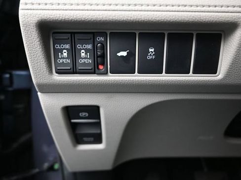 Certified 2025 Honda Odyssey EX-L image 14
