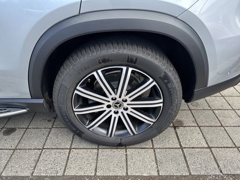Used 2025 Mercedes-Benz GLE 350 4MATIC image 12