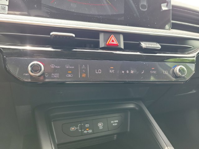 New 2026 Kia K5 LXS FWD image 21