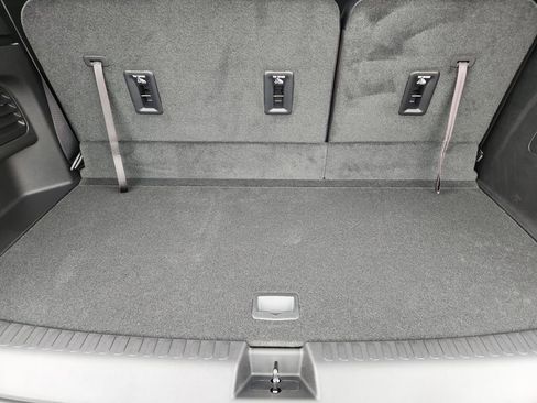 New 2026 Chevrolet Traverse LT w/ Driver Confidence Package image 33