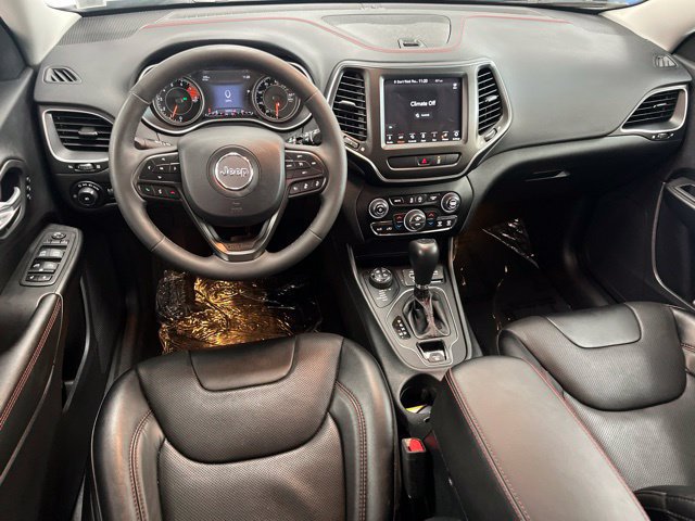 Used 2022 Jeep Cherokee Trailhawk AWD/4WD image 28