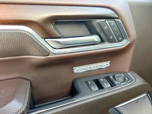 Used 2024 GMC Sierra 1500 Denali image 13