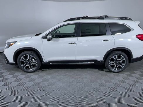 Used 2023 Subaru Ascent Touring AWD/4WD image 5