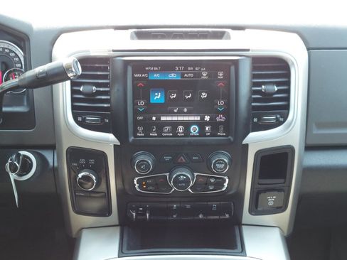 Used 2016 RAM 2500 Big Horn AWD/4WD image 13