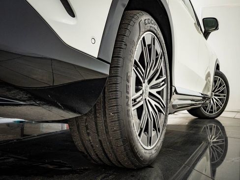 Certified 2023 Mercedes-Benz EQS 580 4MATIC SUV image 40