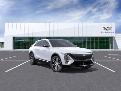 New 2026 Cadillac Lyriq Luxury image 1