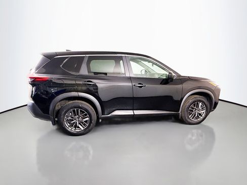 Used 2023 Nissan Rogue S image 11