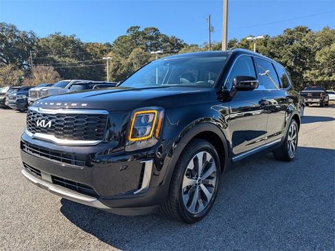 Used 2022 Kia Telluride EX w/ EX Premium Package image 9