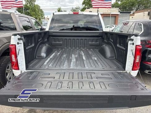 Used 2022 Ford F150 XLT AWD/4WD image 22