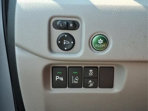 Used 2018 Honda Pilot Elite image 15