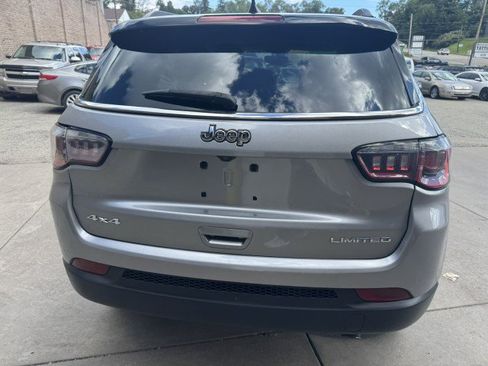 Used 2019 Jeep Compass Limited AWD/4WD image 4