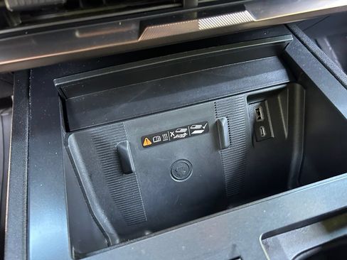 Used 2025 GMC Hummer EV 3X AWD/4WD image 39