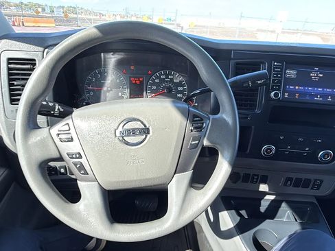 Used 2020 Nissan NV 2500 SV image 9