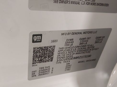 Used 2024 Chevrolet Silverado 1500 LTZ w/ Z71 Off-Road Package image 34