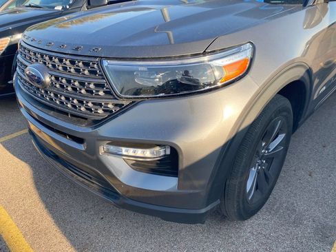 Used 2023 Ford Explorer XLT w/ Equipment Group 202A AWD/4WD image 18