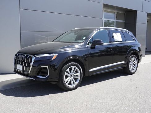 Used 2025 Audi Q7 3.0T Premium Plus AWD/4WD image 3