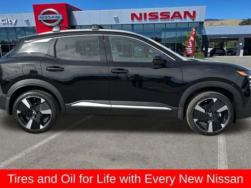 New 2026 Nissan Kicks SR image 2