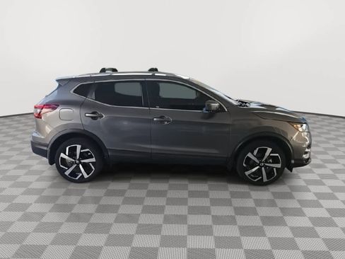 Used 2022 Nissan Rogue Sport SL image 9