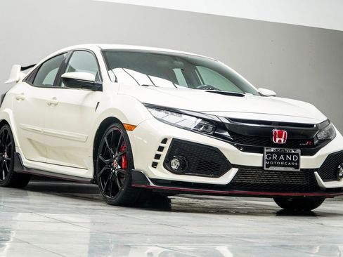 Used 2019 Honda Civic Type R image 4