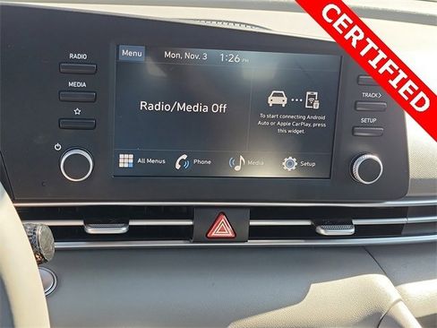 Certified 2025 Hyundai Elantra Sport image 9